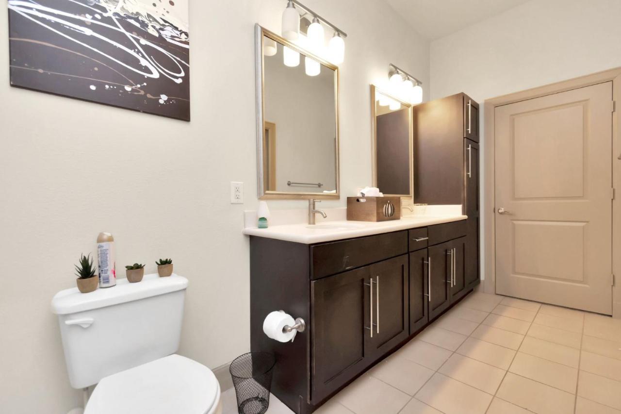 Welcome To The Suite Spot Luxury 1Bedroom Mid-Rise In Suger Land Houston Exterior photo